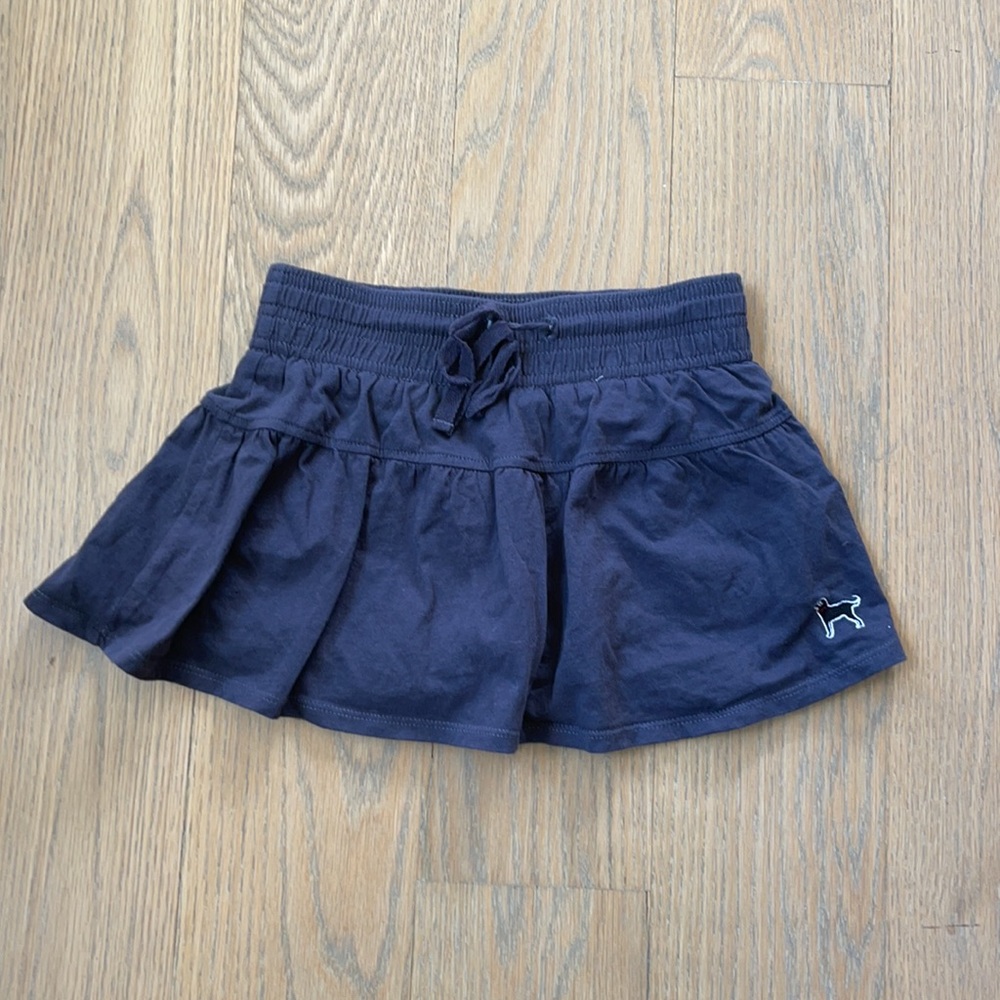 The black dog girls navy skirt size small